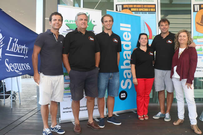 Foto de los ganadores de la regata